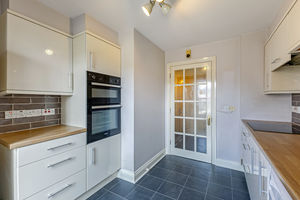 Kitchen- click for photo gallery